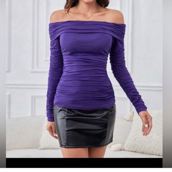SHEIN Tops - SHEIN Tall Off Shoulder Ruched Tee size XS new without tag